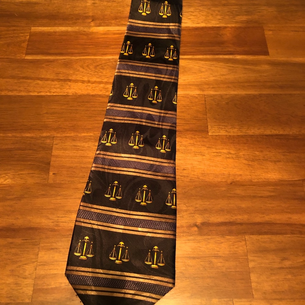 Beautiful Steven Harris tie